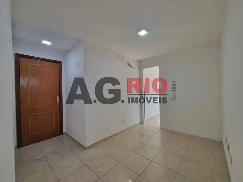 Sala - / Comercial / Vila Valqueire