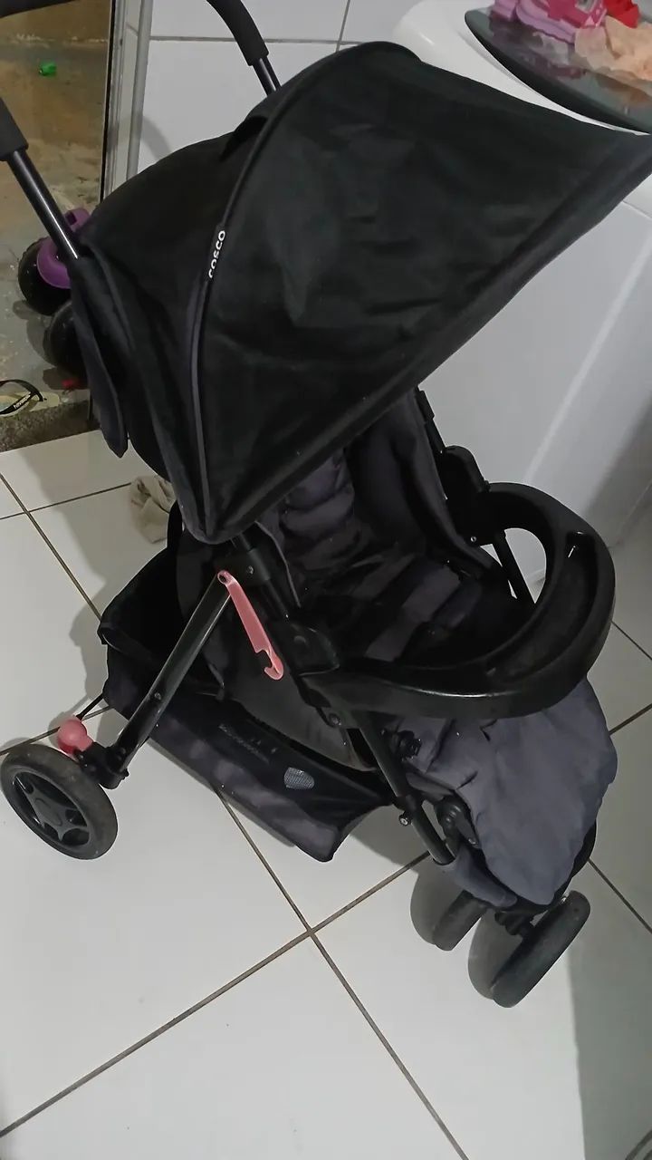 Carrinho de Bebê - Marca Cosco