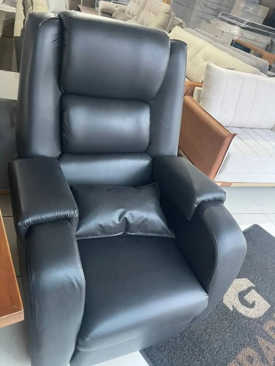  POLTRONA DO PAPAI EM CORVIN NOVA - Foto 2