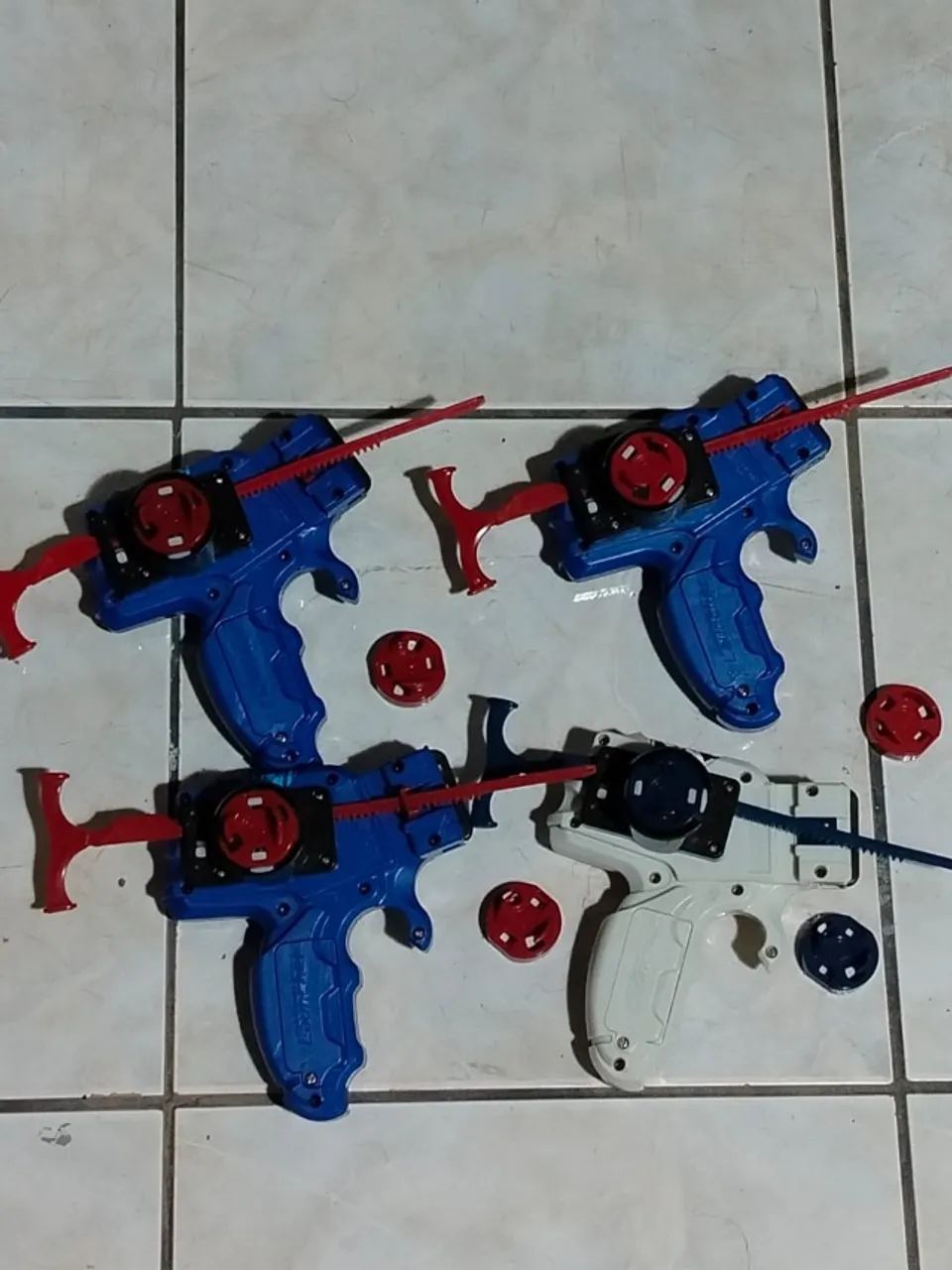 Beyblade Launchers e Grips - Foto 4