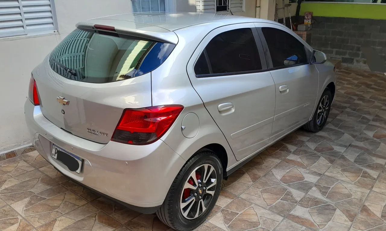 Onix LTZ 1.4 8v flex completo, muito novo!! Impecável!!!