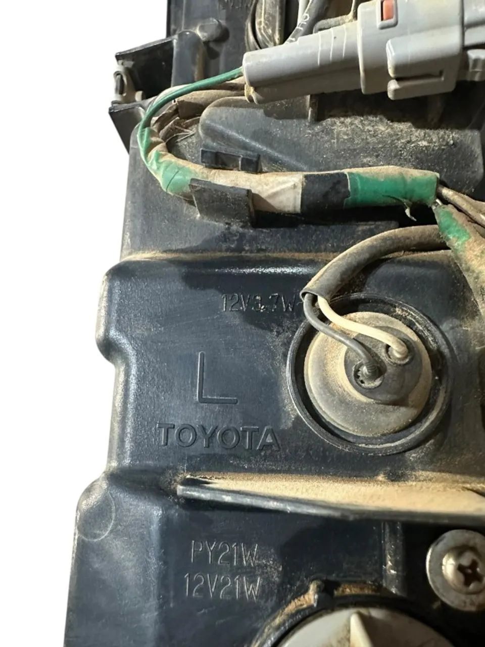 Lanterna Traseira Esquerda Hilux 2016 2022 COM DETALHE  - Foto 2