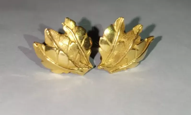 Brinco De Folha Em Ouro 18k (750) (Usado)