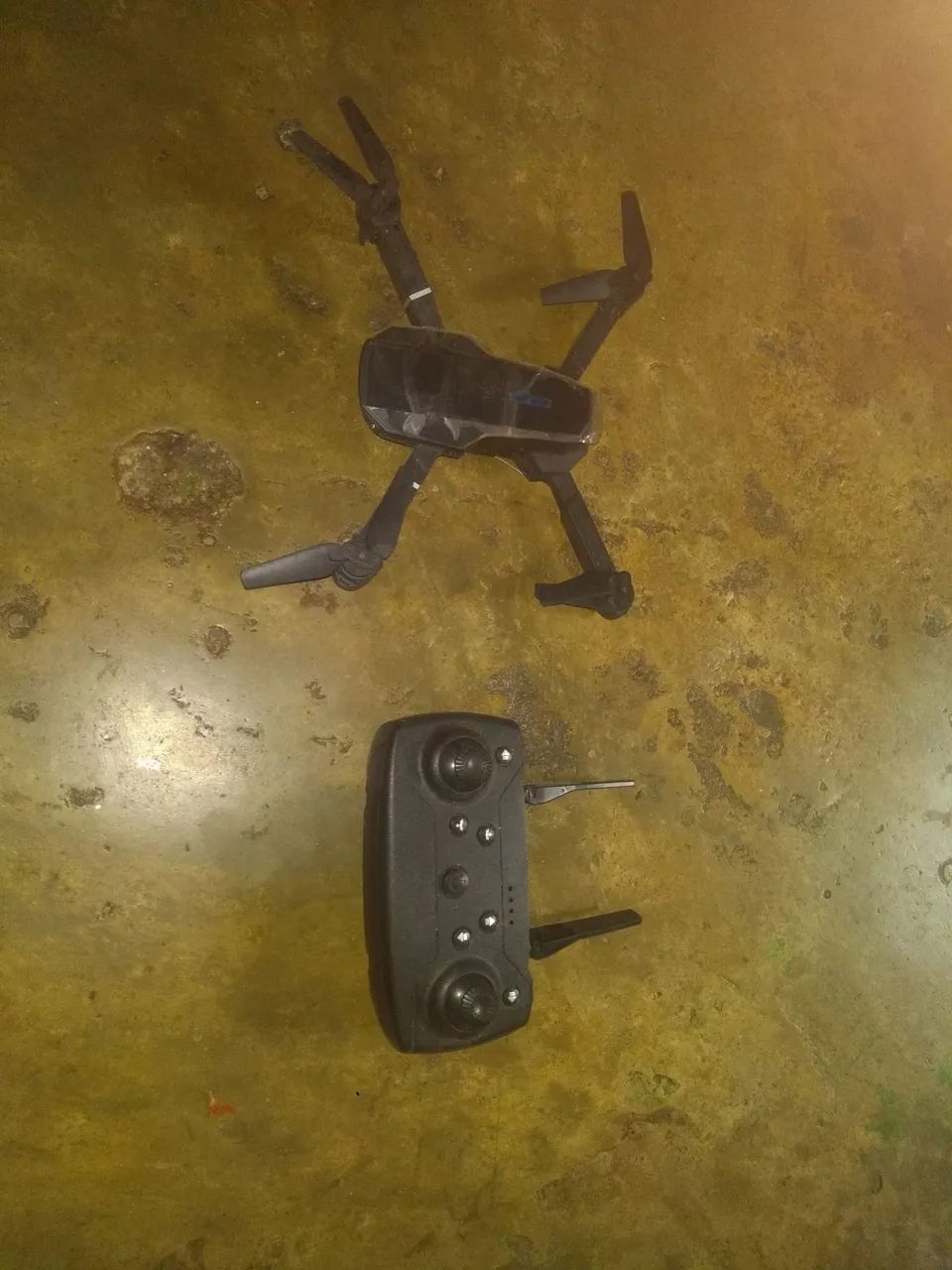 Drone com controle remoto