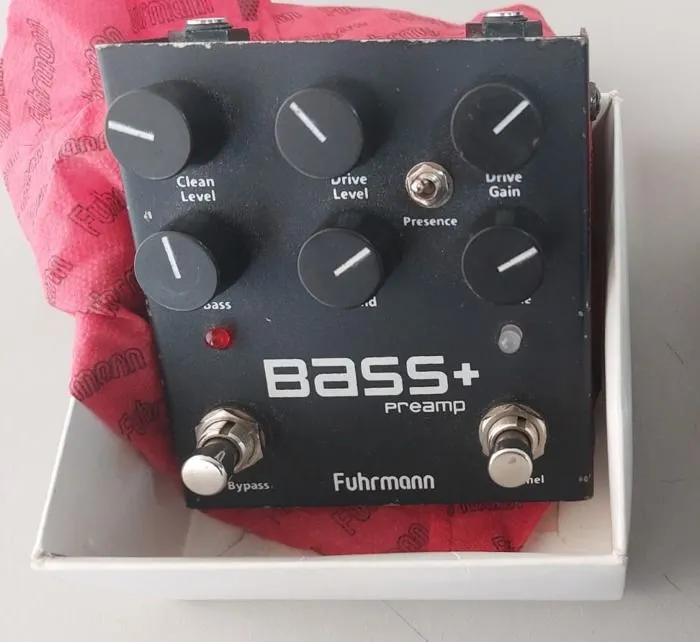Pré-amplificador para baixo Fuhrmann Bass+ (Usado)
