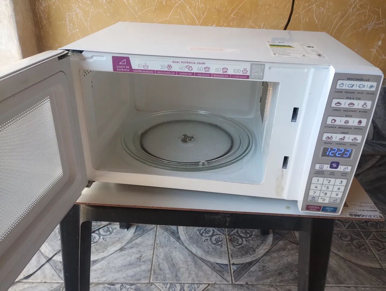 Preço para sair hoje microondas Electrolux 34 l - Foto 3