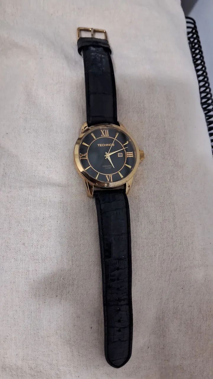 Relógio Technos Dourado com Pulseira de Couro
