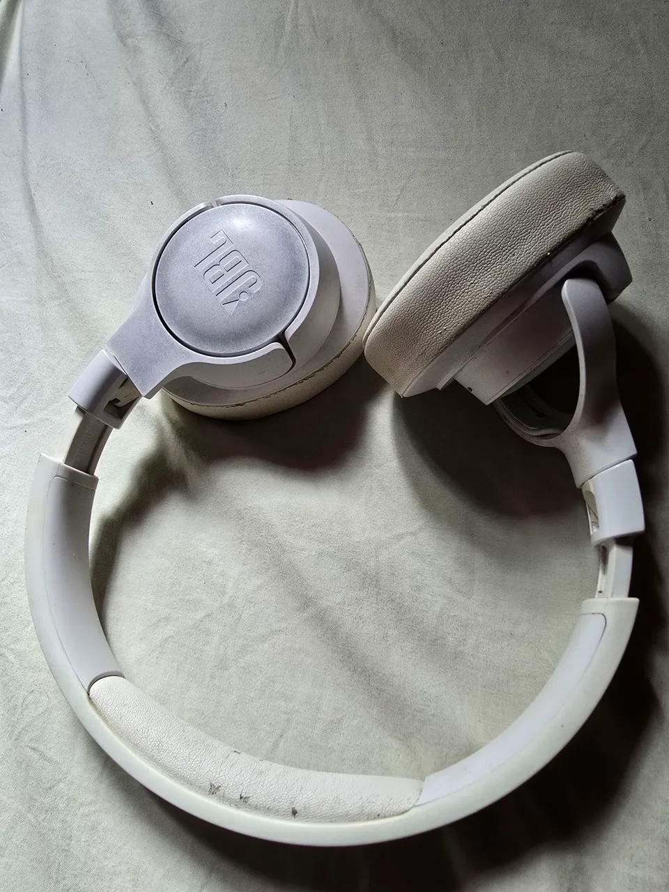 Fone JBL Tune 720BT branco