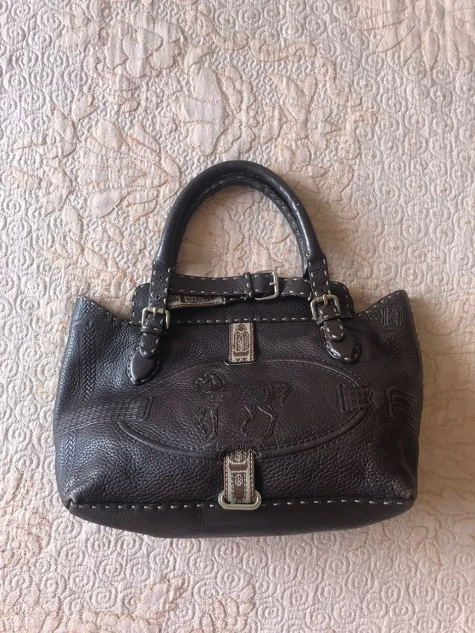 Bolsa Fendi Selleria Roma Itália Ed. Numerada feita à mão