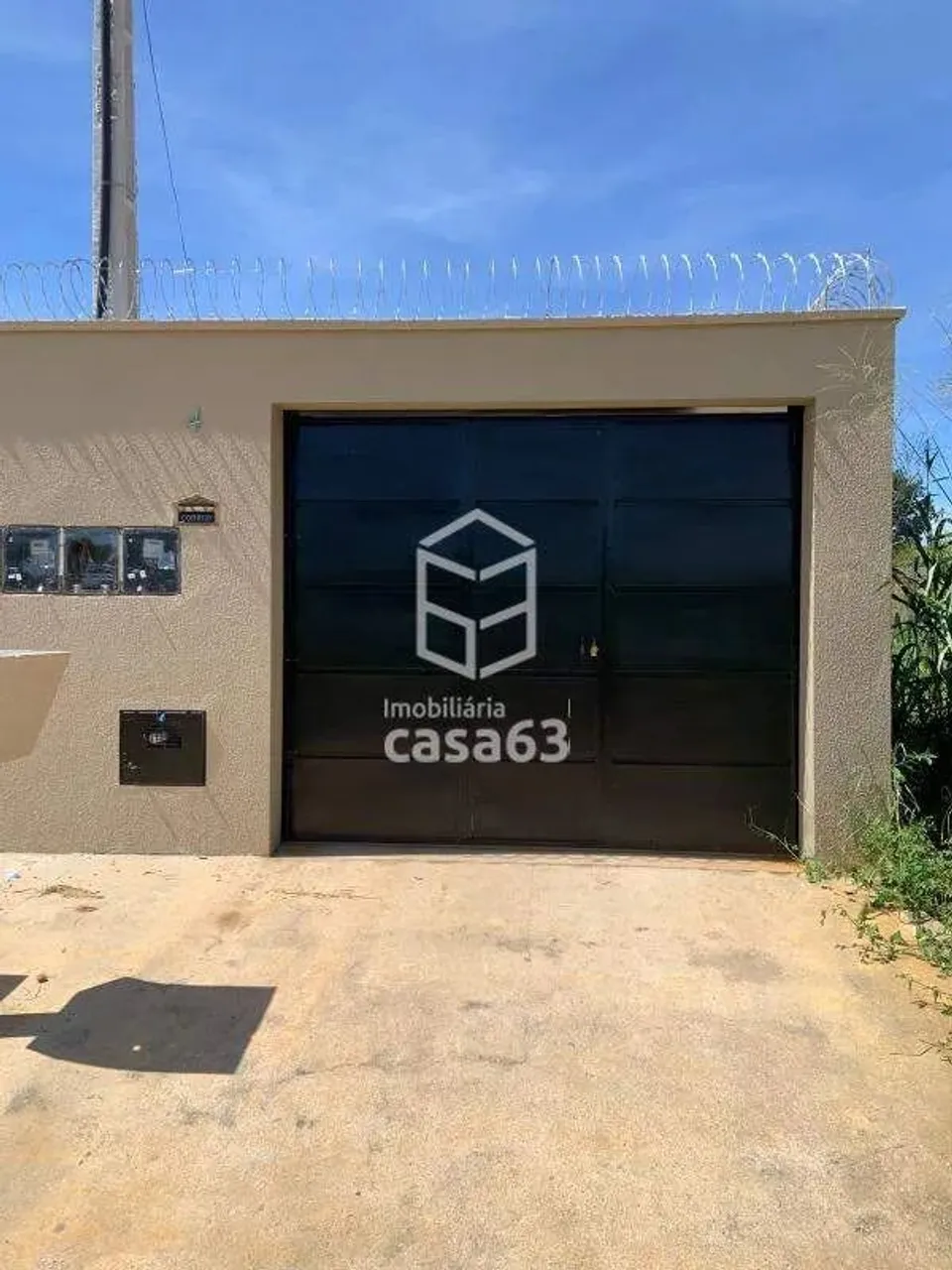 RESIDENCIAL LOCALIZADA NO BARRO BERTAVILLE.