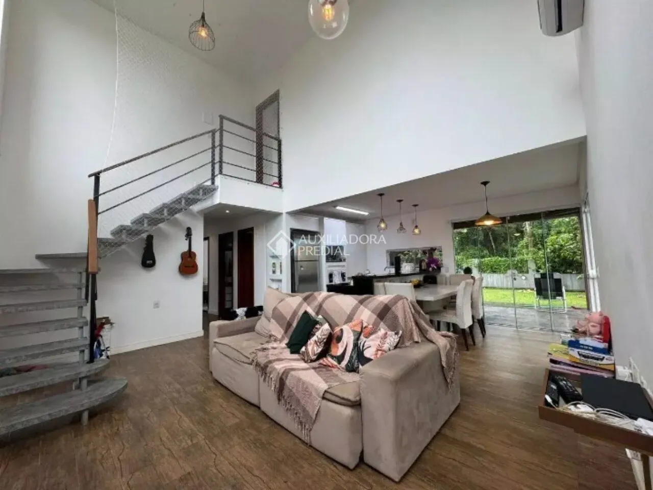 Casa em condomínio 4 quarto(s), no bairro Vargem Grande.