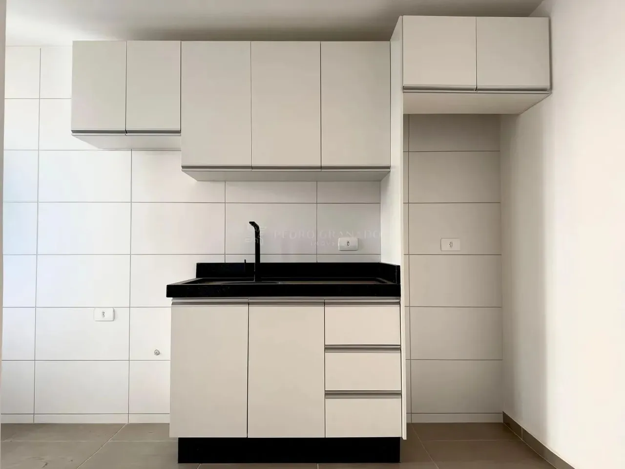 Residencial Illumine: 2 quartos, cozinha planejada e com vaga coberta para locação!