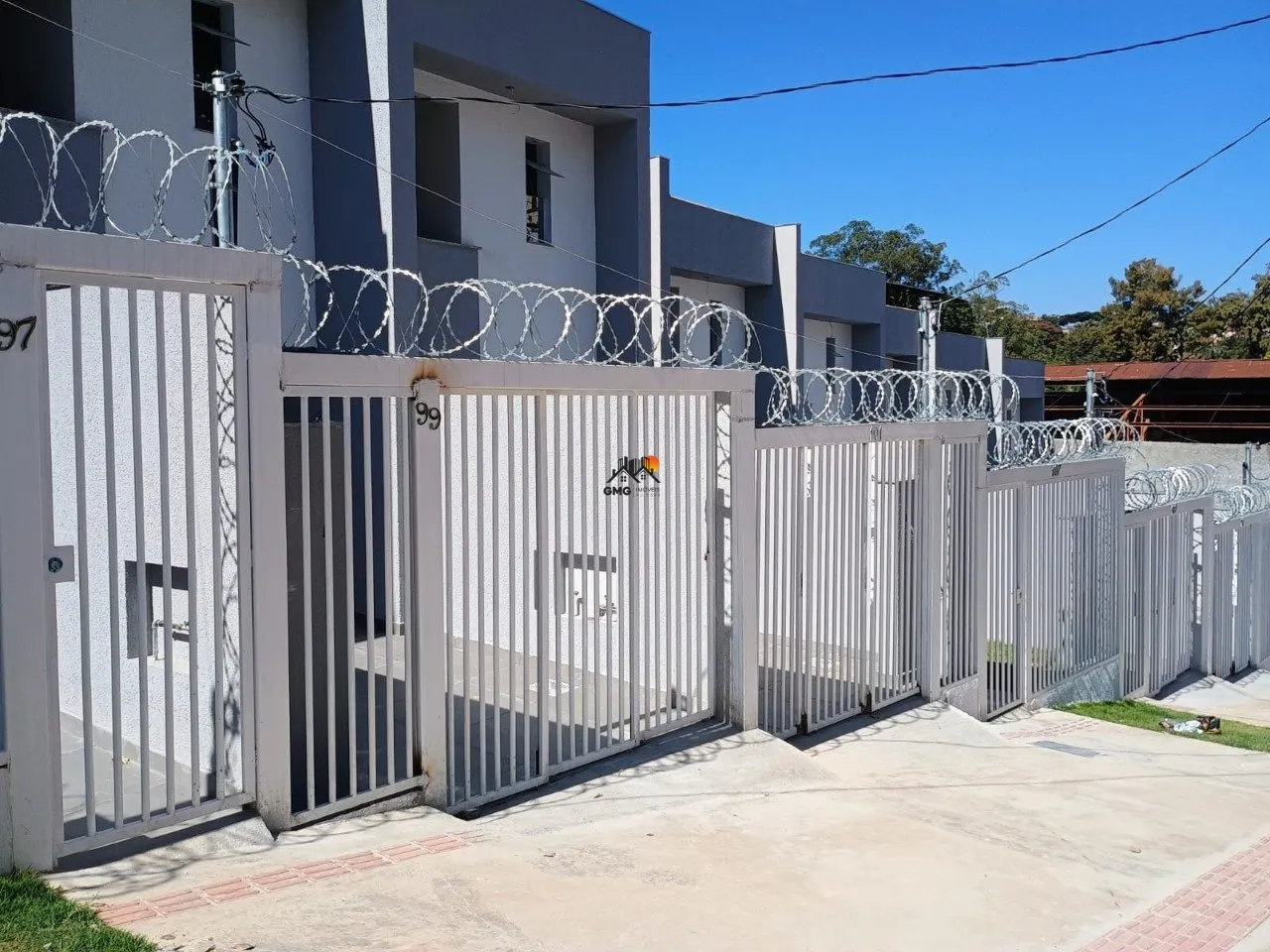 Casa 2 quartos 1 suite 2 vagas