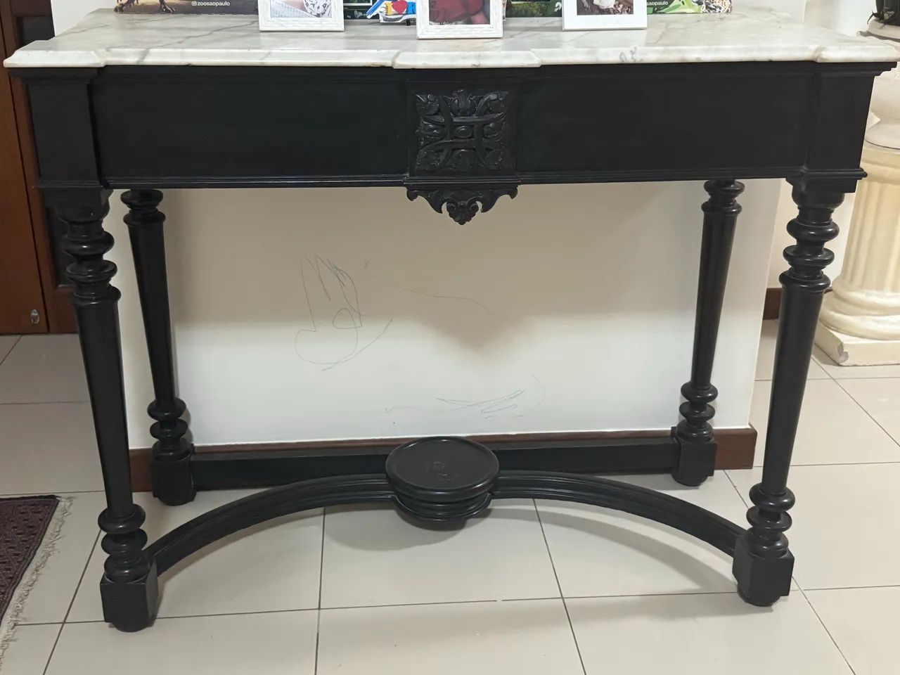 High-value antique furniture64520830102147121