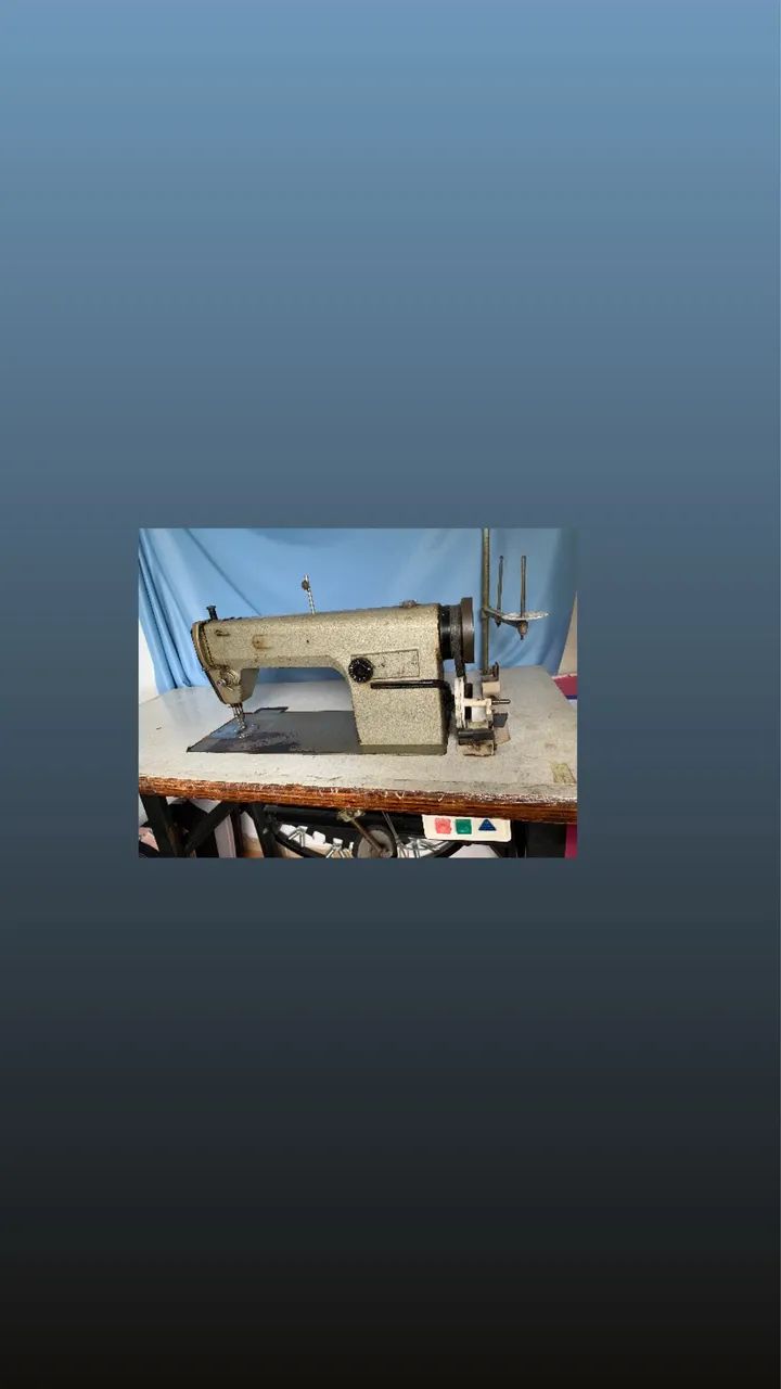 Vendo máquina de costura 64305630708610120