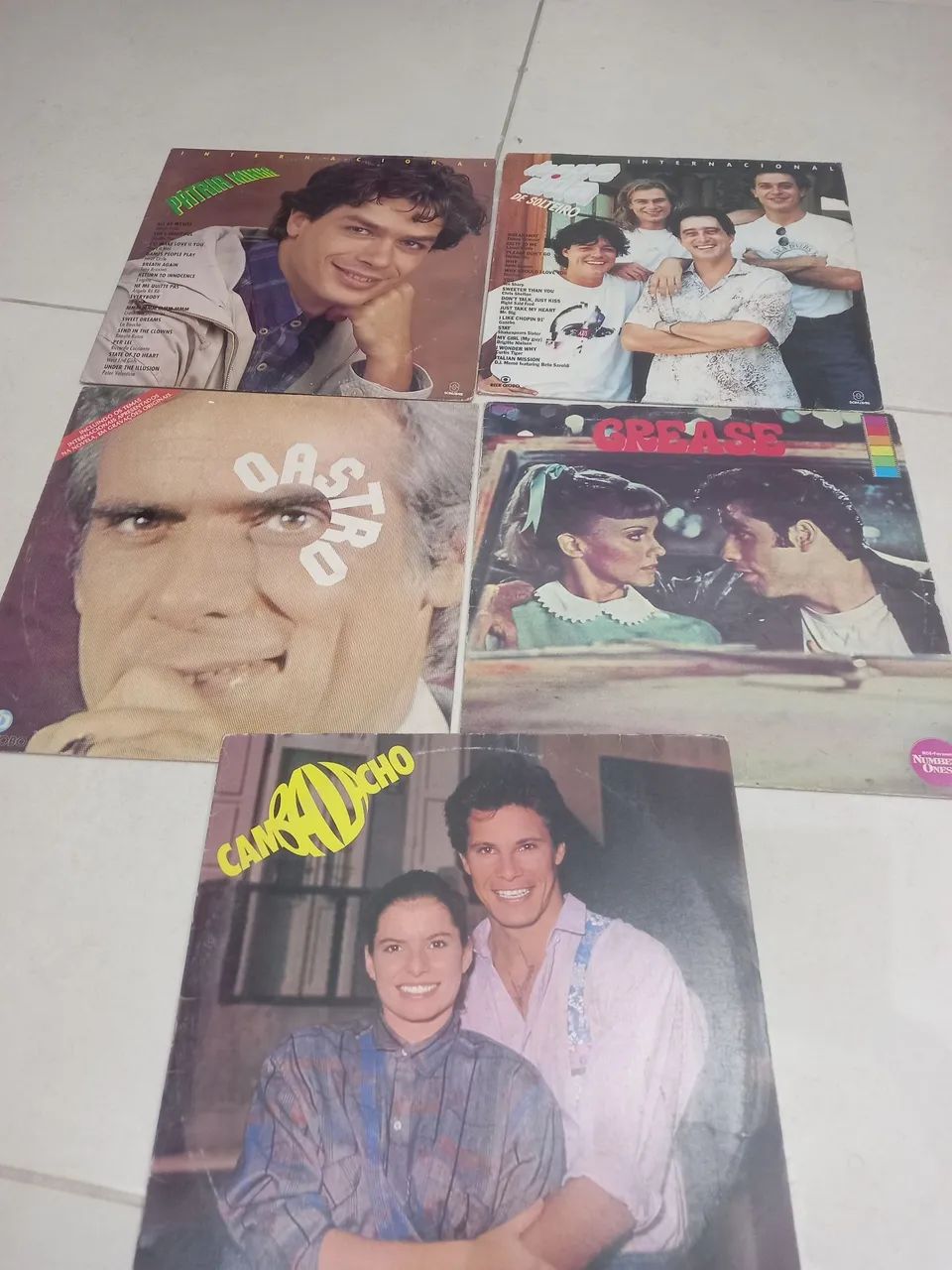 Lote vinil novela internacional - Foto 2