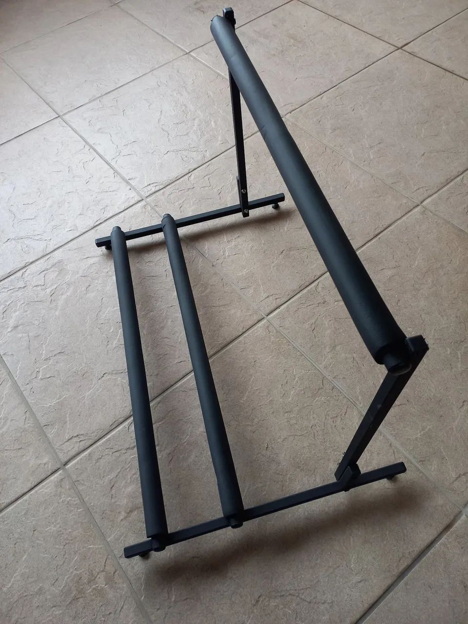 Suporte  de chão para  instrumentos musicais