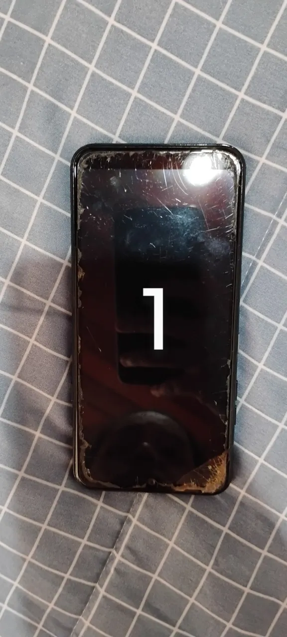 Celular para retirar peças (defeito/estragado)