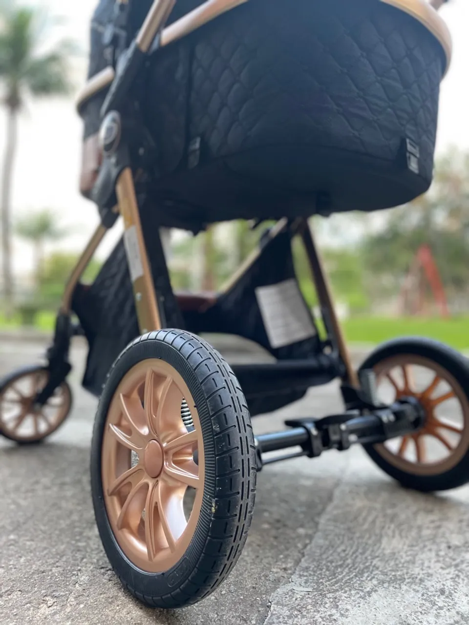 CARRINHO DE BEBÊ 3 em 1 - Moisés, cadeirinha e bebê conforto ()