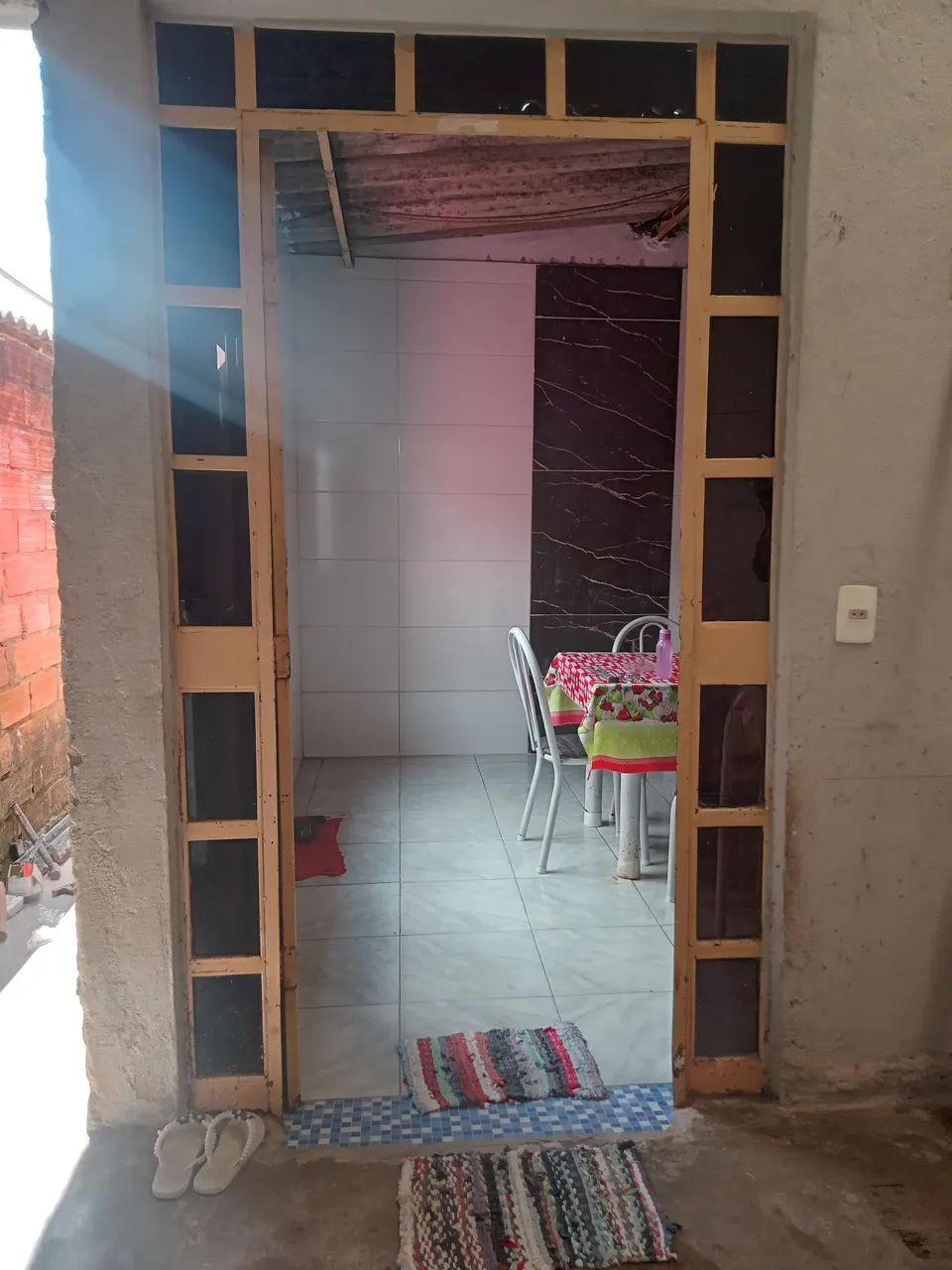 Porta de madeira com vidro - Usada - Foto 2