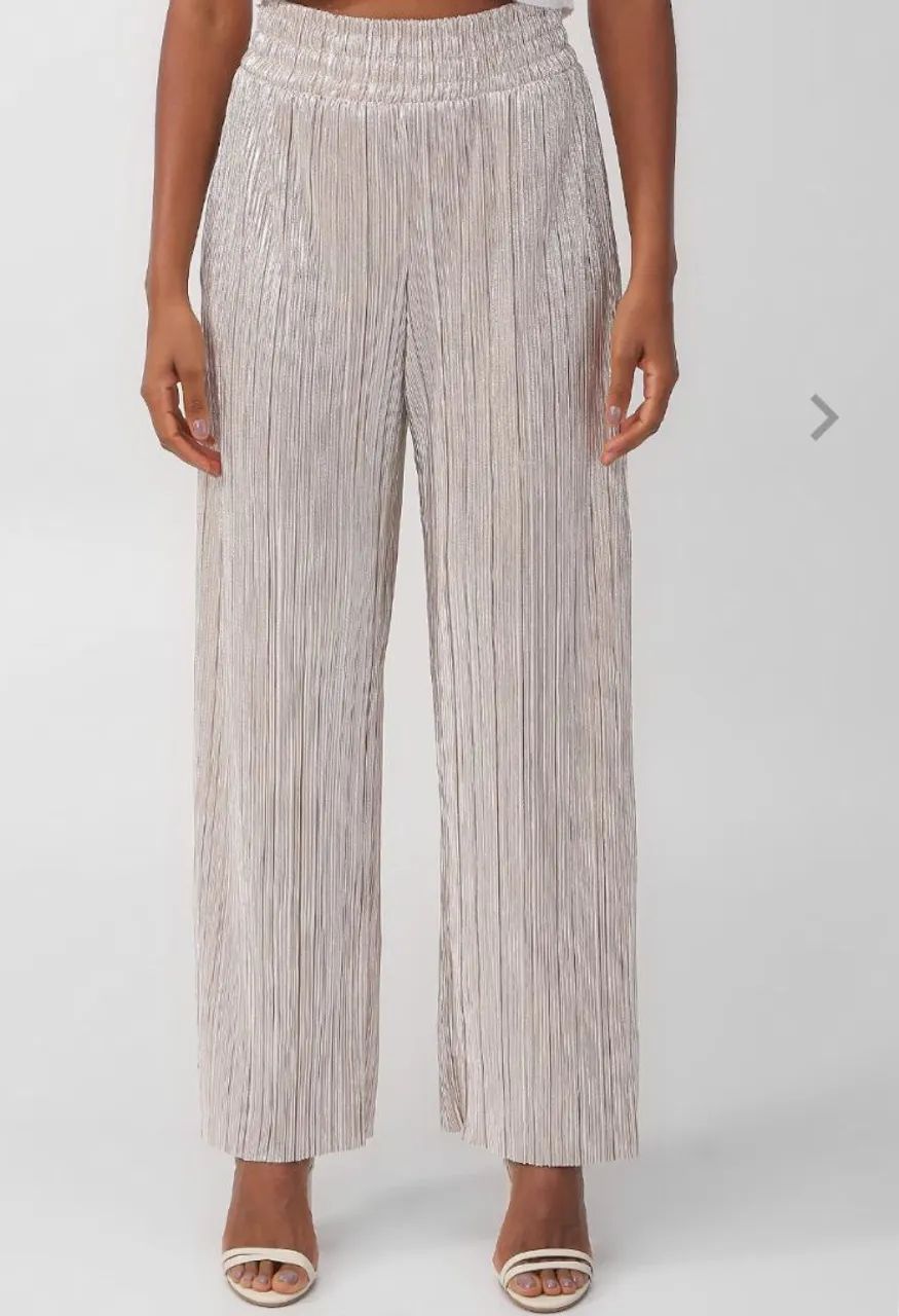 Calça Pantalona Plissada Prateada  - Foto 4
