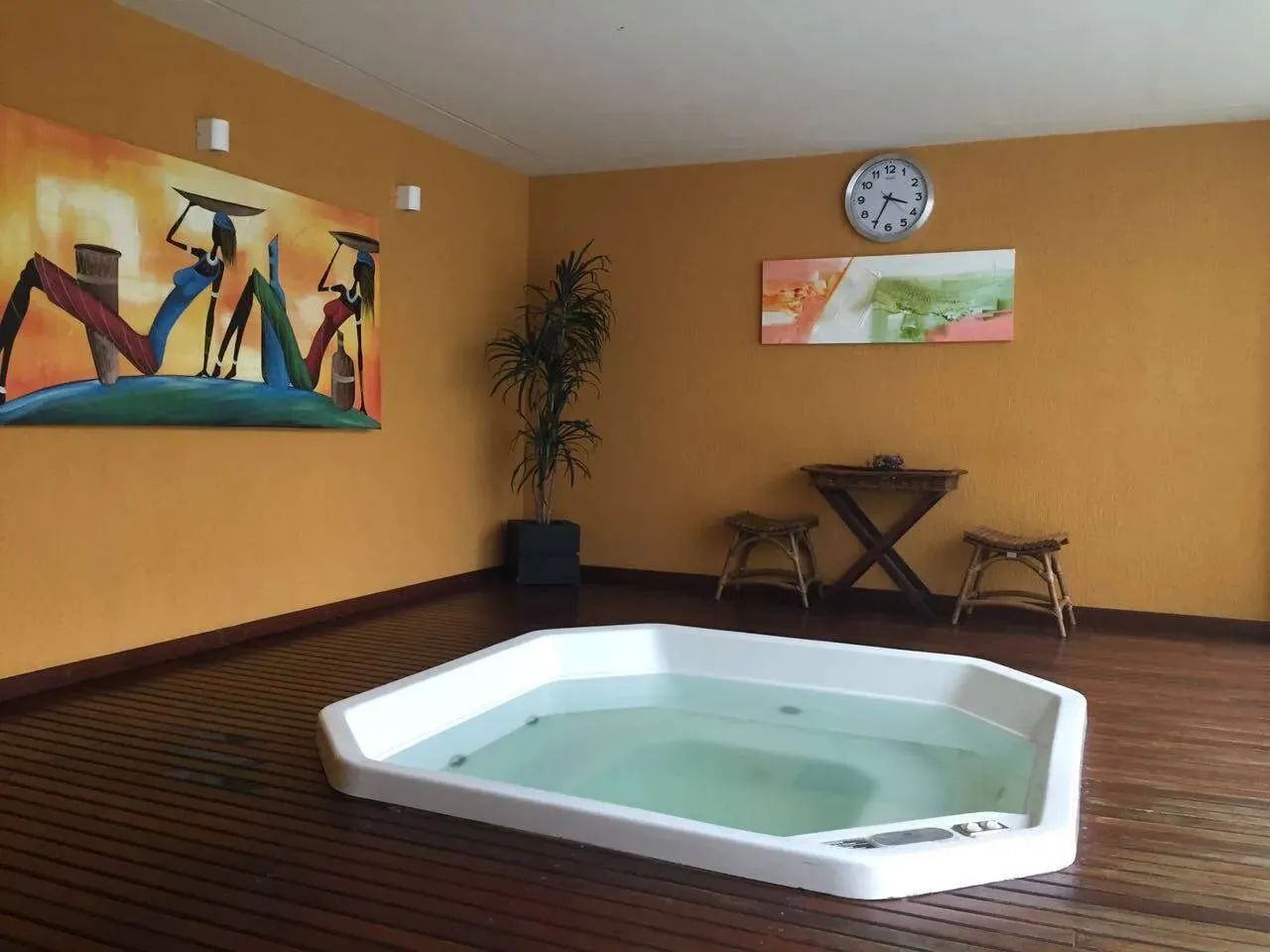 Alugo excelente imóvel mobiliado em Tambaú - Foto 3