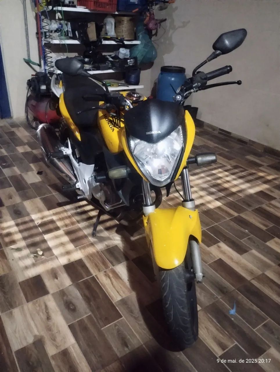Vendo cb 300 