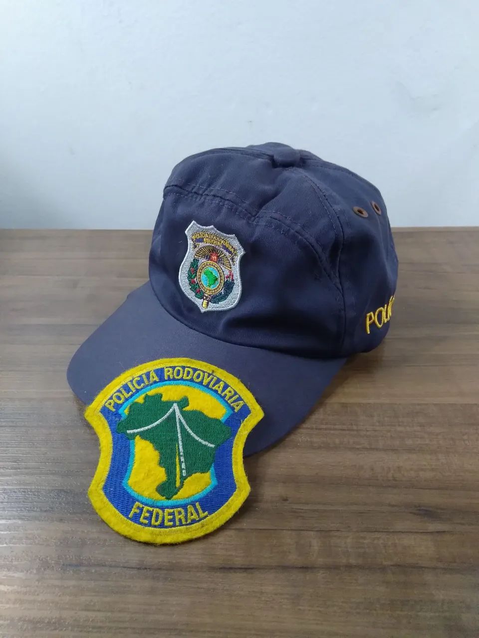 Colecionáveis boné e escudo - Foto 2