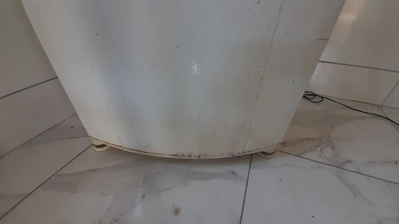 geladeira velha FUNCIONANDO não faço a entrega - Foto 2