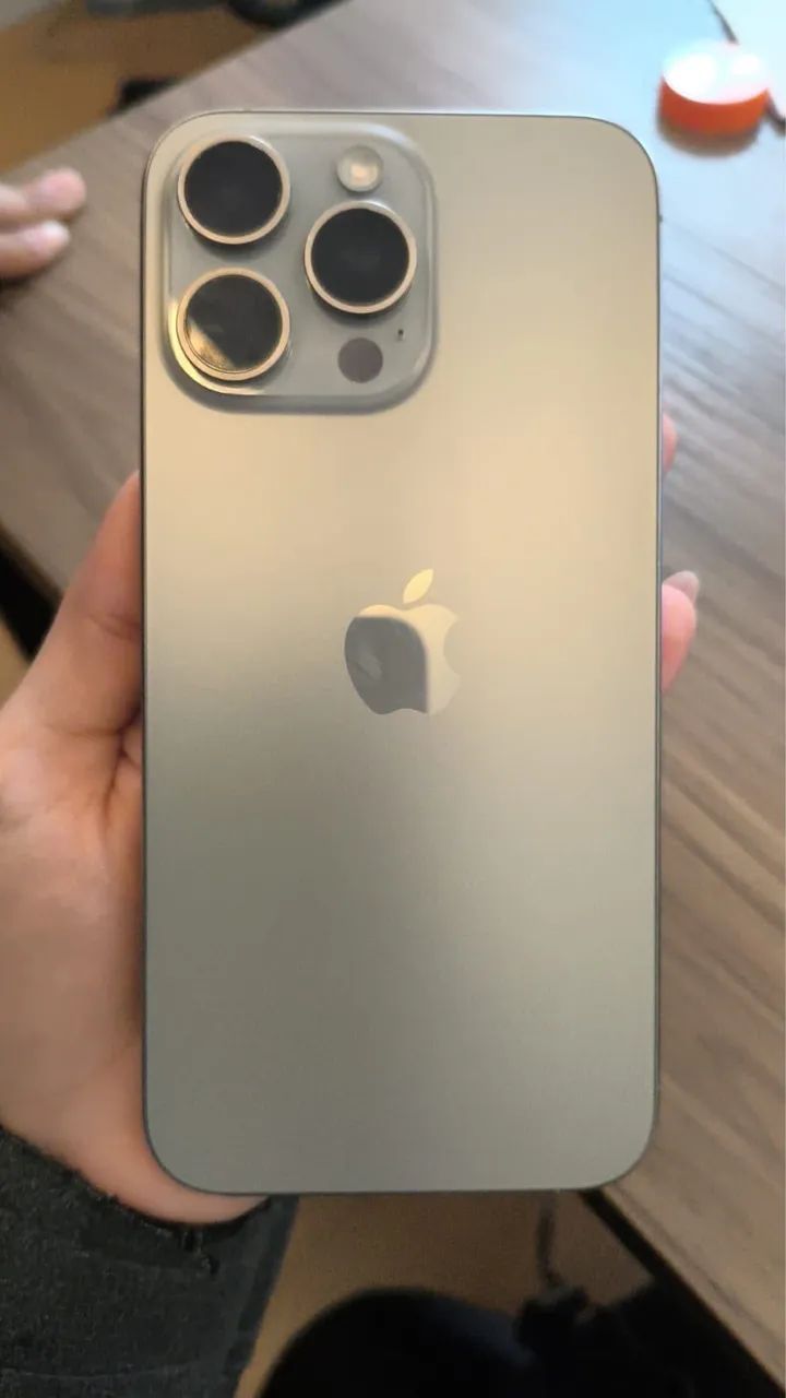 Vendo iPhone 15 pro Max  - Foto 3