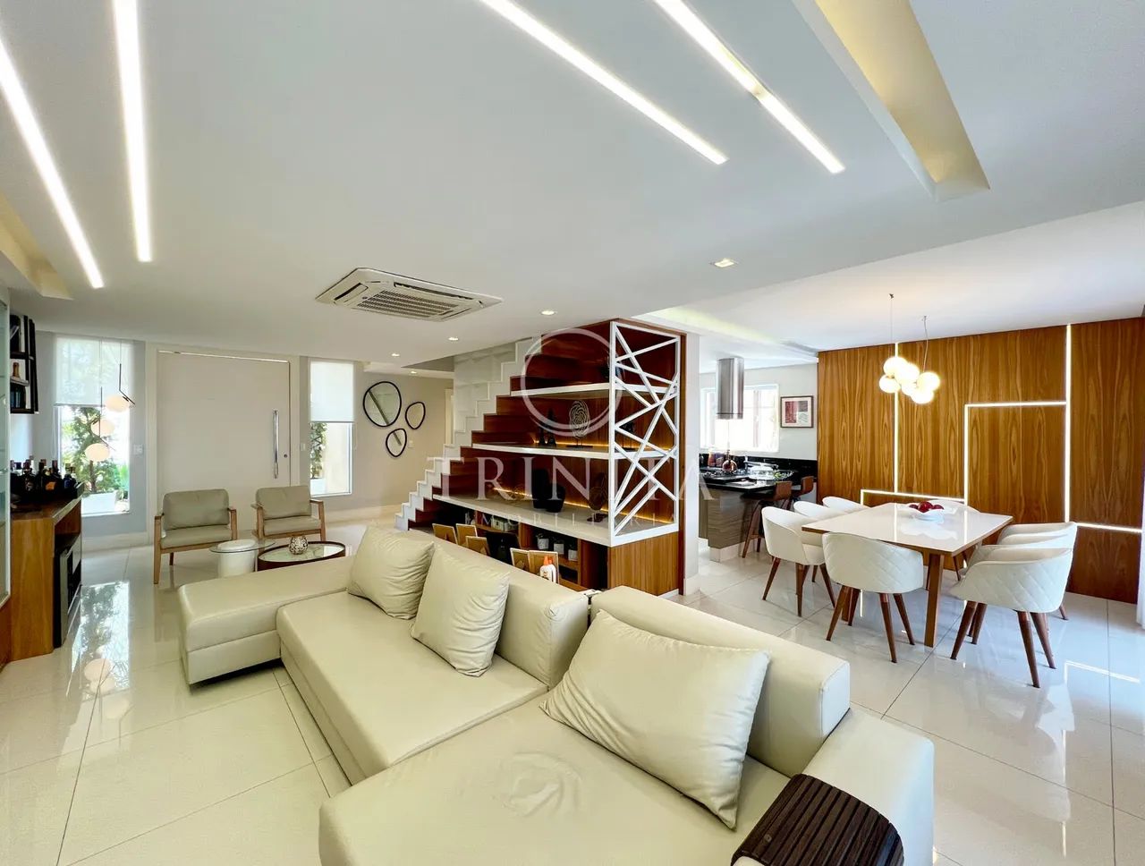 CASA TRIPLEX DECORADA COM 3 SUÍTES - Foto 5