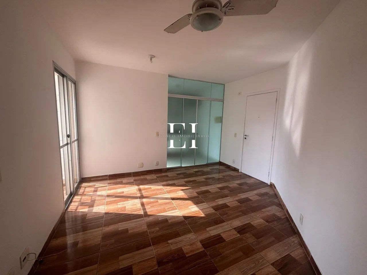 Apartamento de 53 m² para locação, 2 quartos, sacada e vaga coberta! - Foto 5