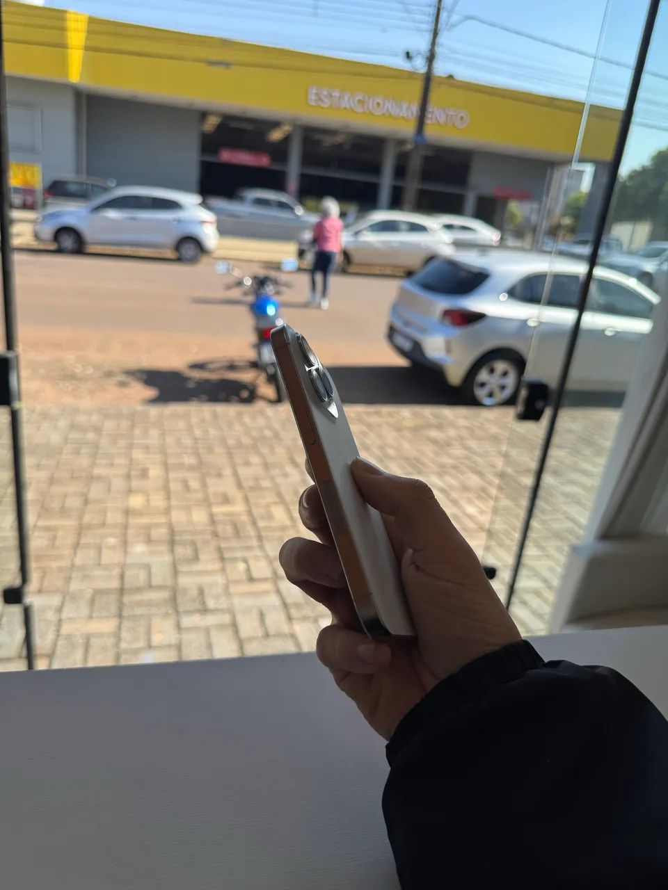 iPhone 15 pro 128gb tudo ok original 3490$ - Foto 4