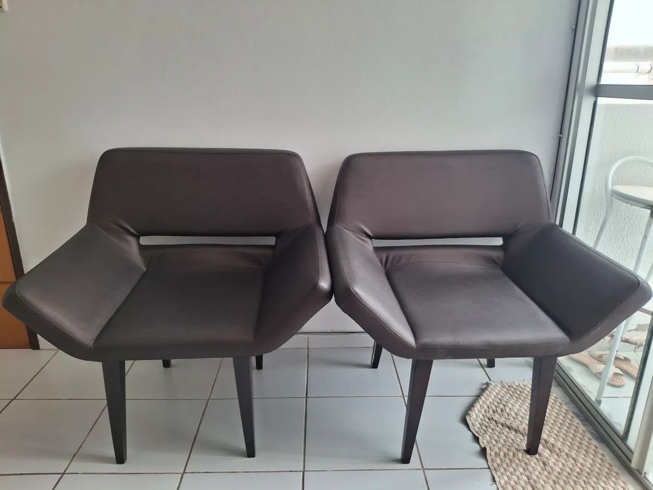 Poltronas/ 2 por 400 reias  - Foto 4