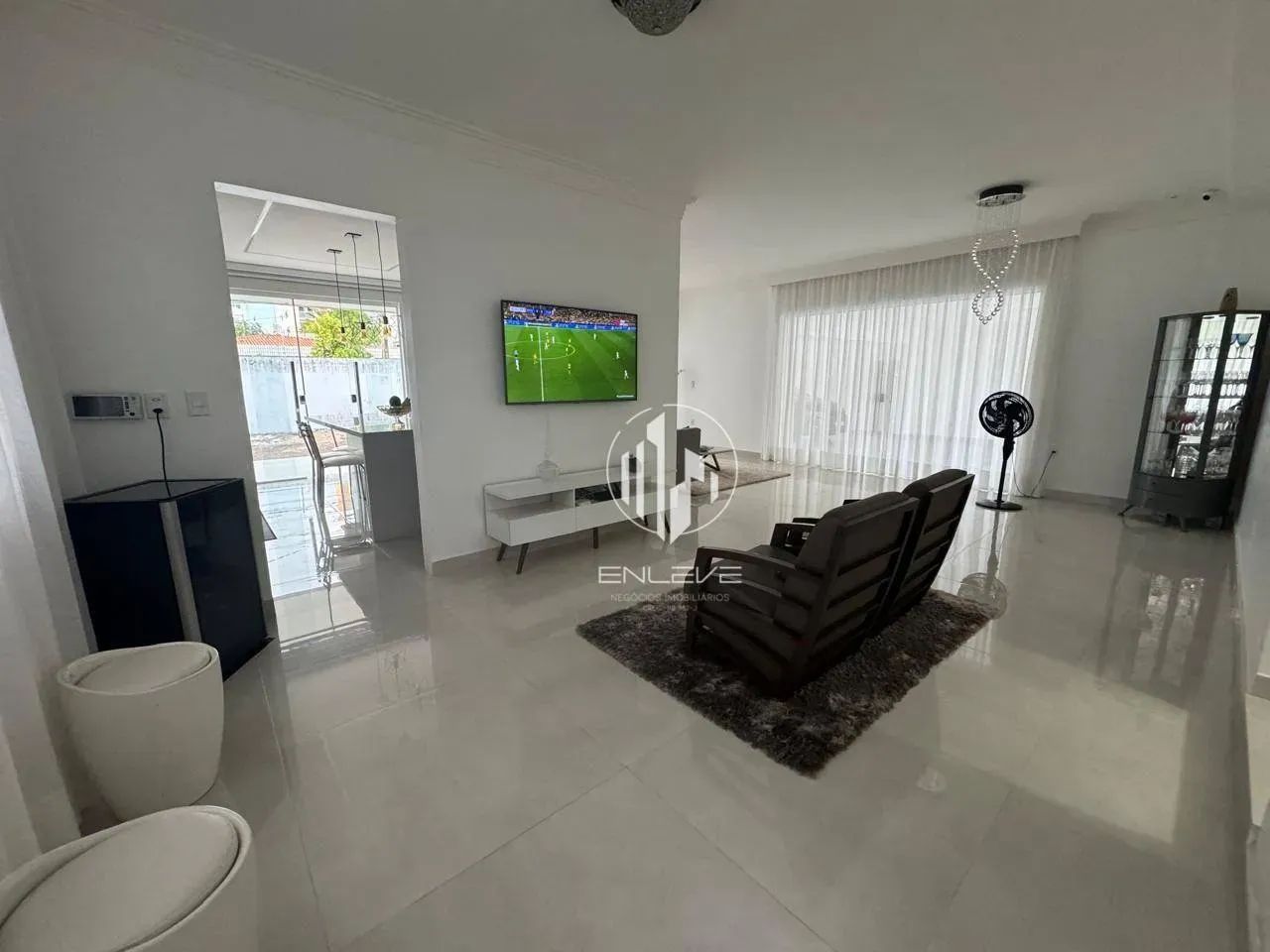 Casa de 203m2 com 3 Quartos, em Intermares - Foto 5