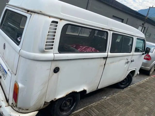 Volkswagen Kombi Kombi Lotação 1.6 MPi 2004