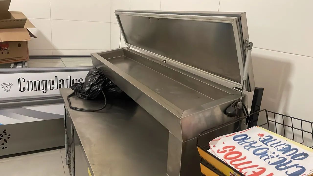 Balcão de serviço refrigerado com condimentador inox(POLAR) - Foto 3