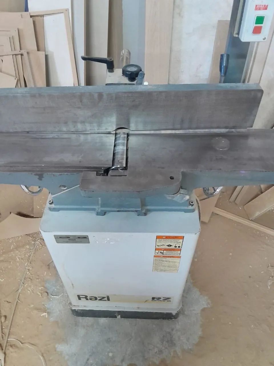 Vendo Galopa/ Desempenadeira 