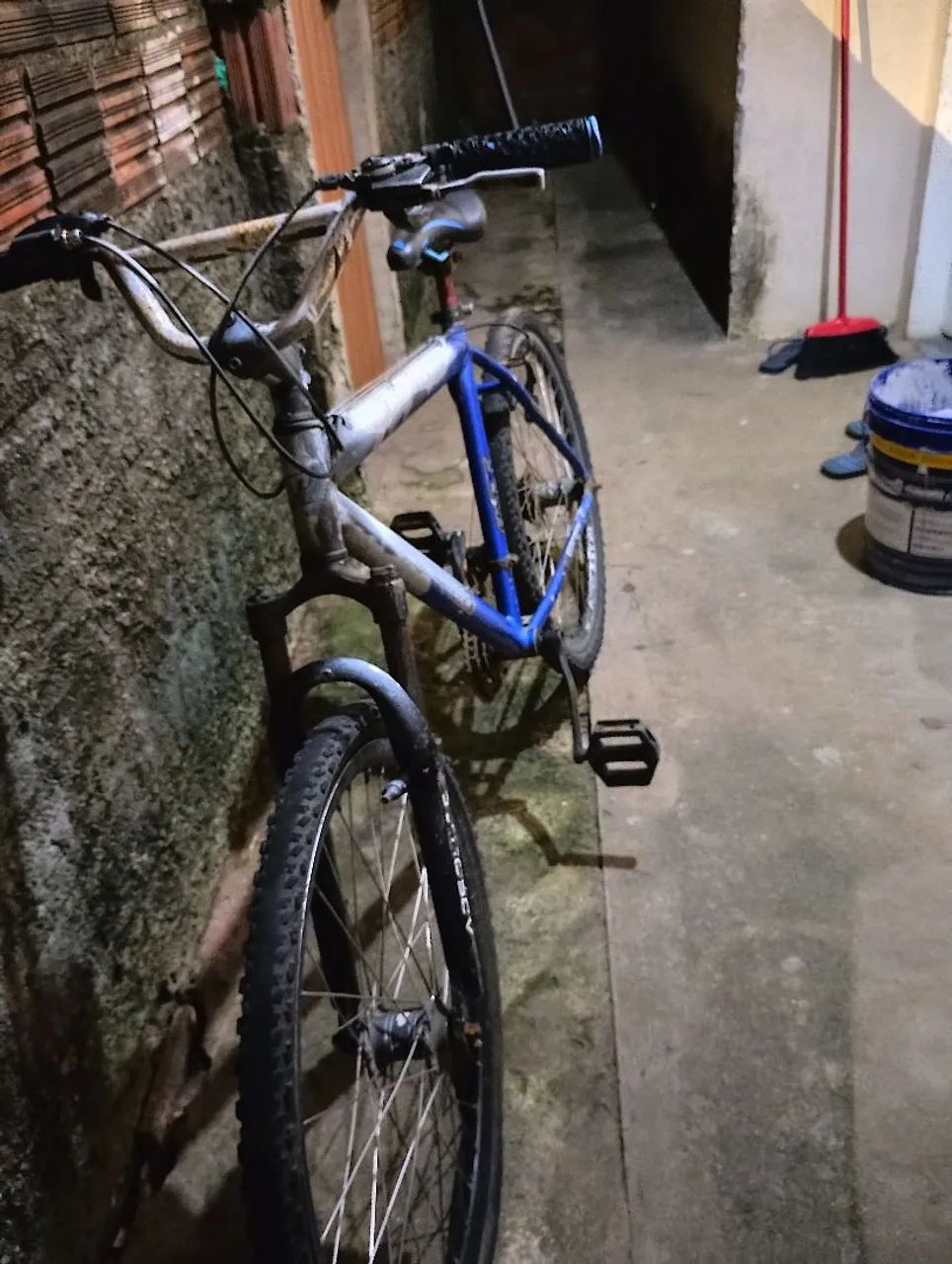 Bicicleta aro 26 com marchas  - Foto 2