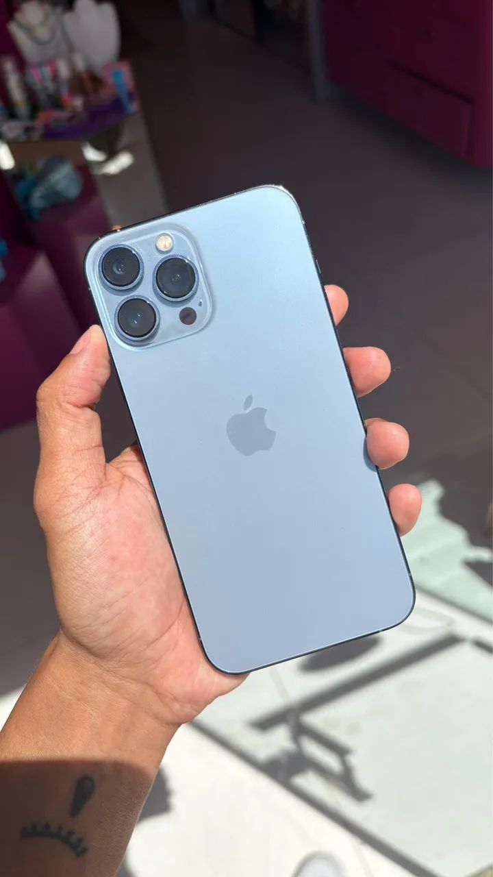 Apple iPhone 13 Pro Max 512gbシルバー 本体 iPhone 13 Pro Max 512GB - Prateado - Sou como novo