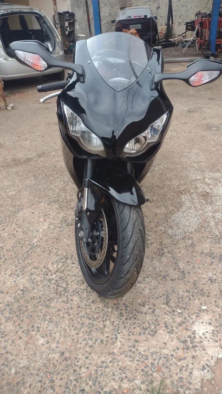 Cbr1000 moto impecável  - Foto 3