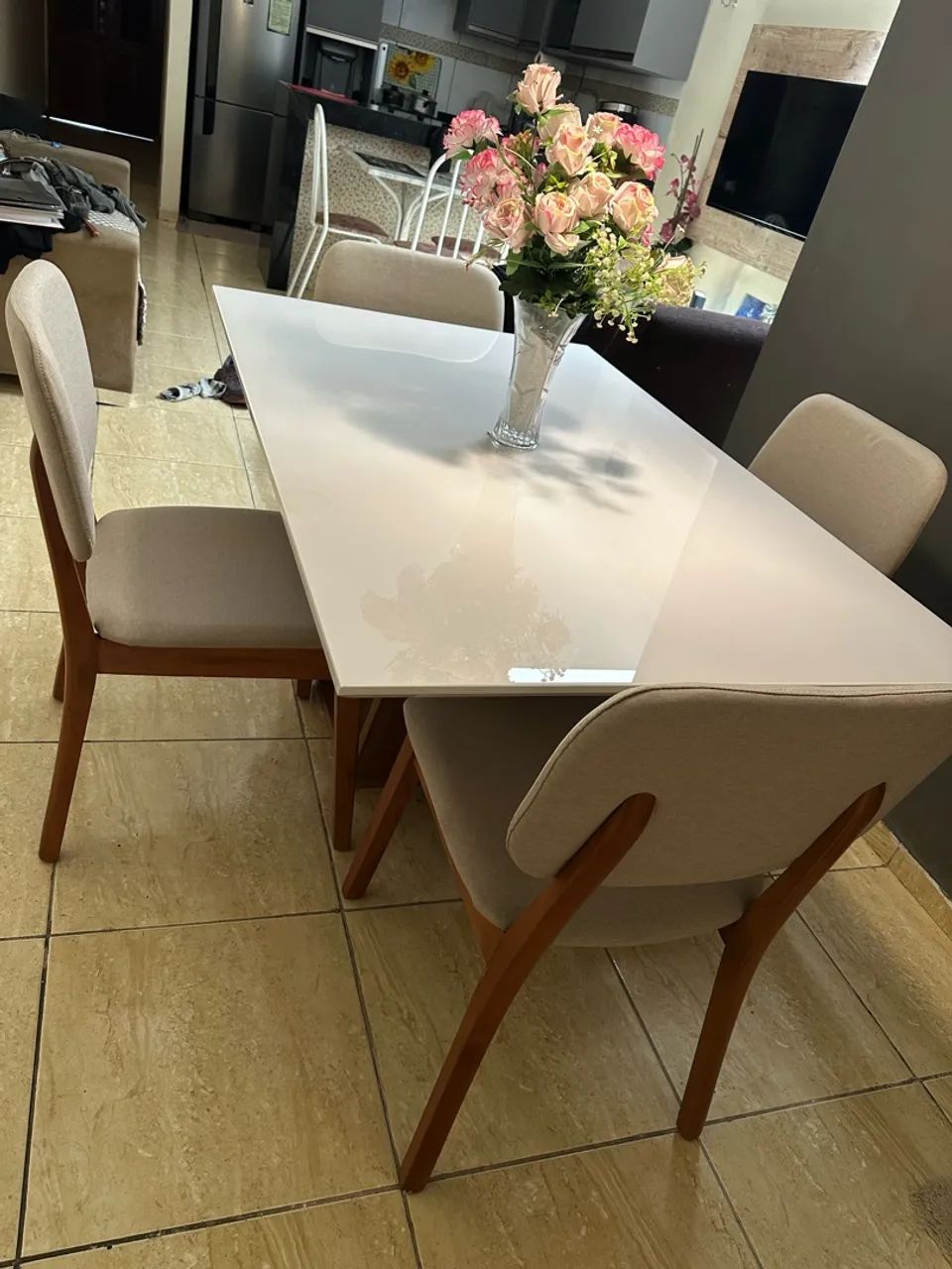 Mesa Laqueada de Madeira 