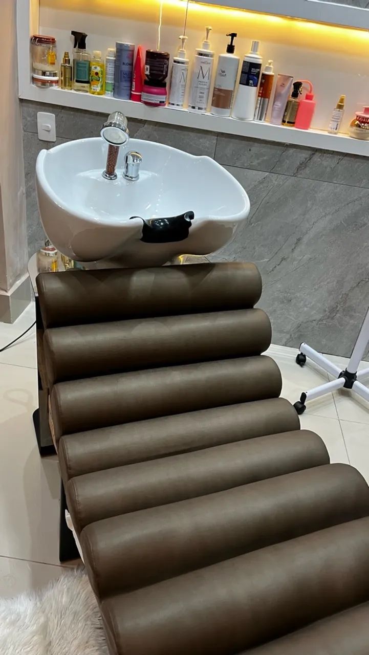 Lavatório para cabelo Spa e cadeira Impecável