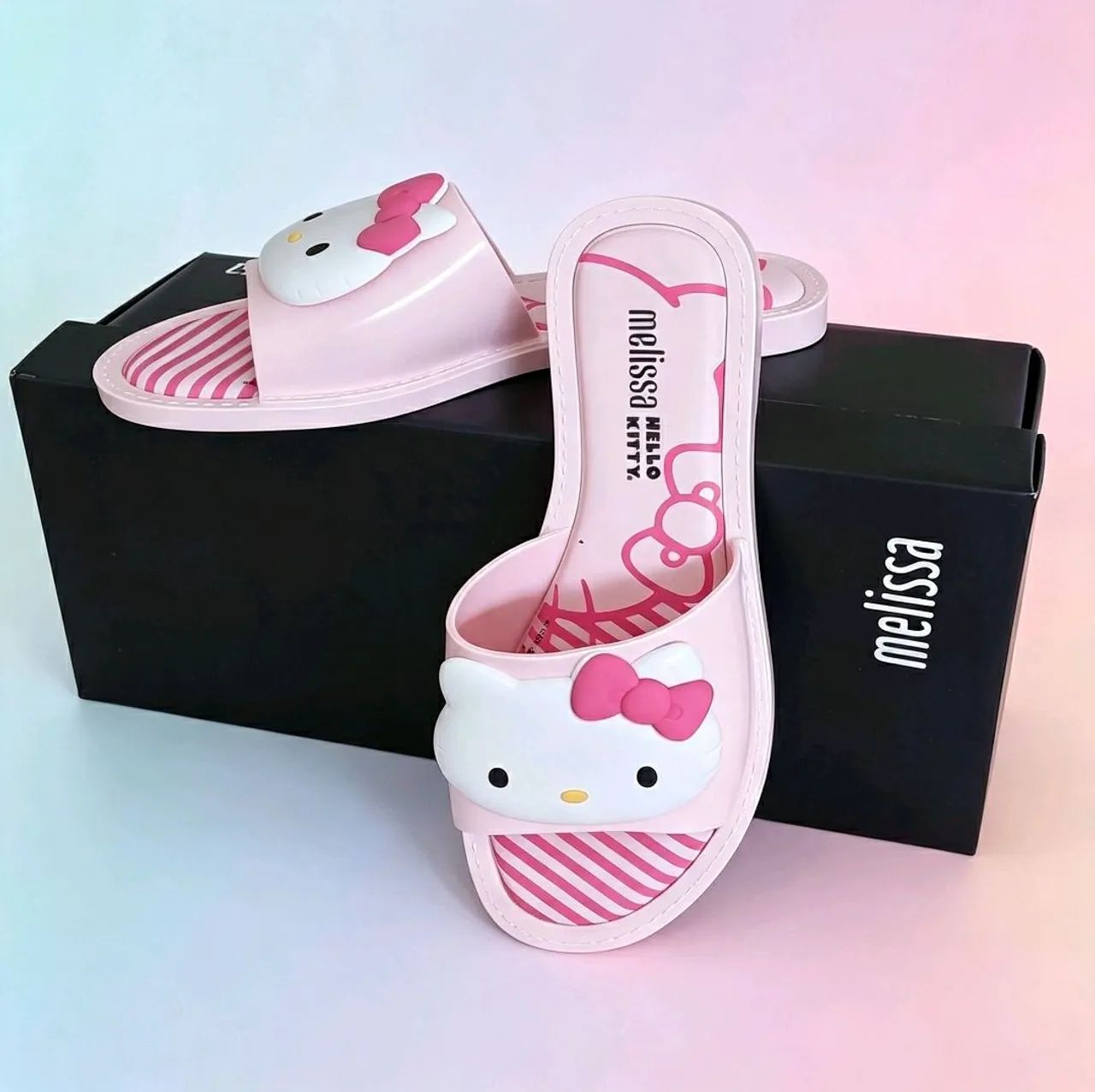 Chinelo hello Kitty Rosa 36 (novo) - Foto 3