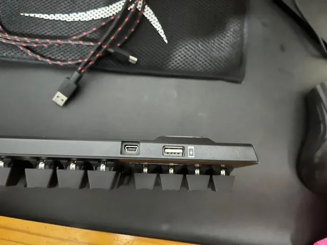 Teclado Mecânico Gamer HyperX Alloy + Capa Protetora Original