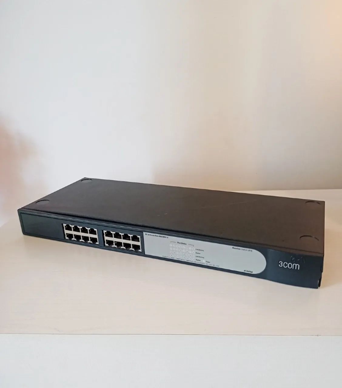 3Com Baseline Switch 2016 - Redes 16 Portas - Foto 2
