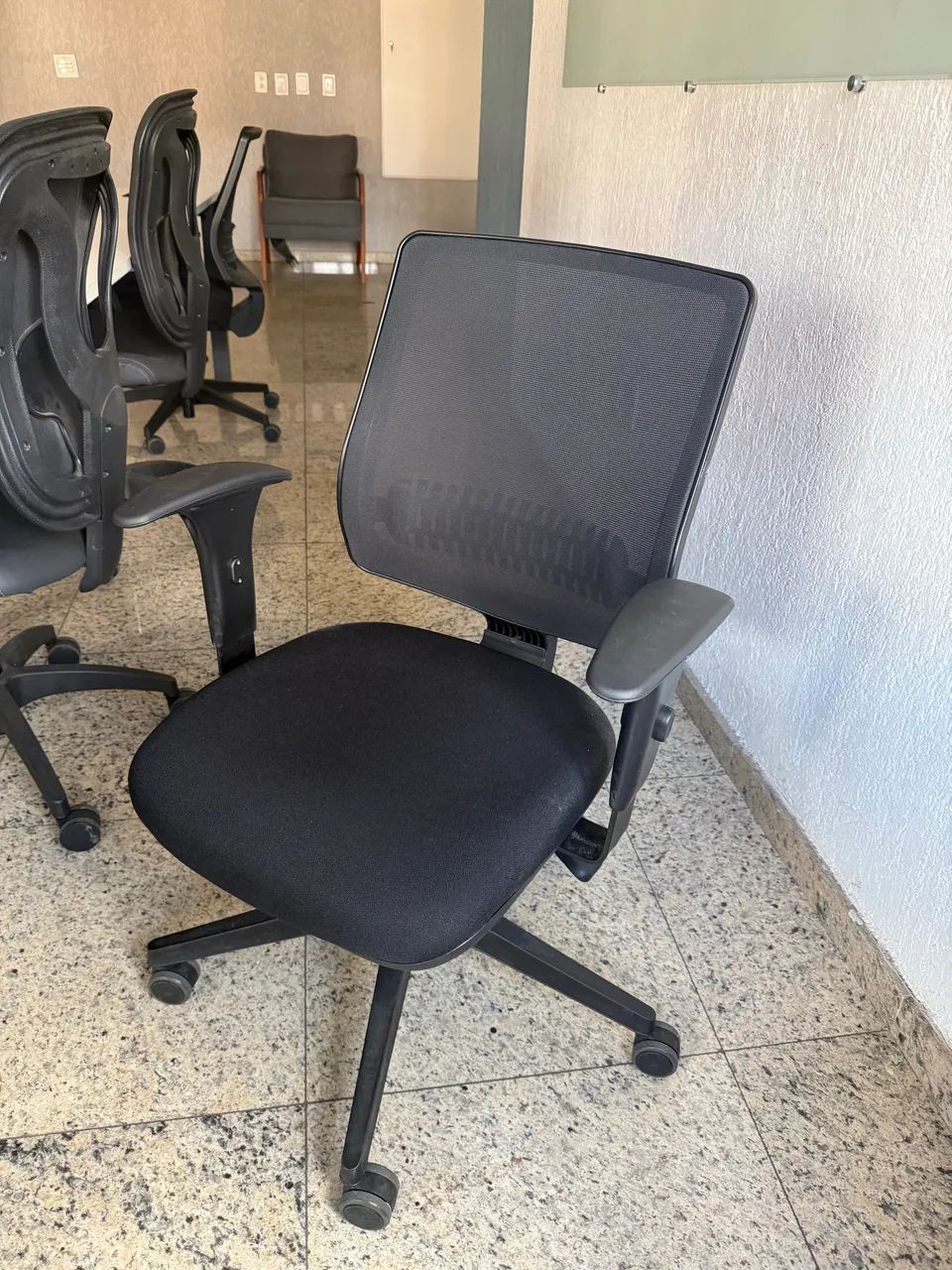 Mesas de escritório - Estações de trabalho 484549930119352321