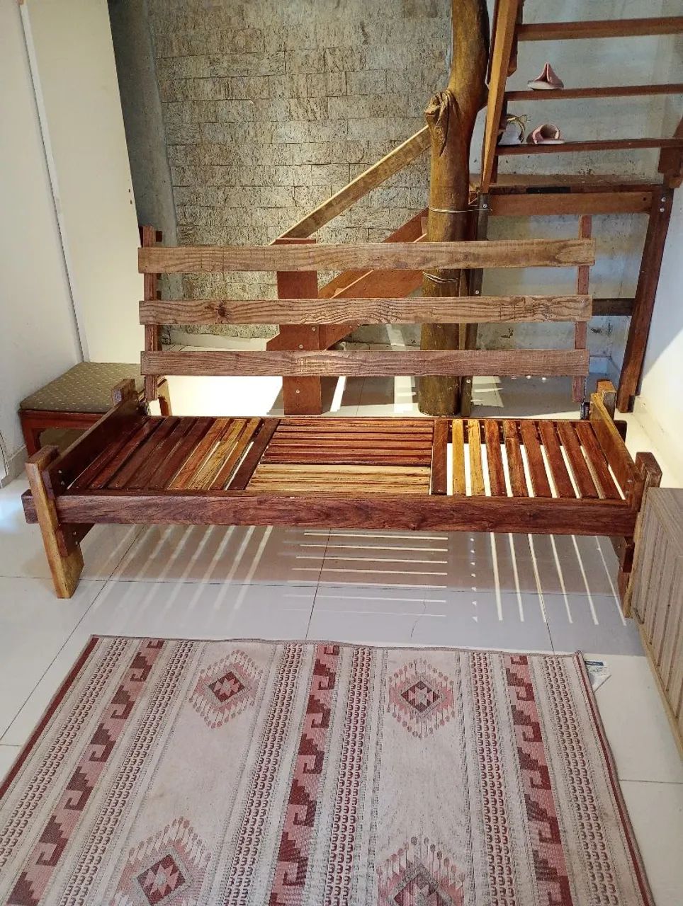 Sofá madeira nobre P/ Futons ou almofadas  - Foto 5