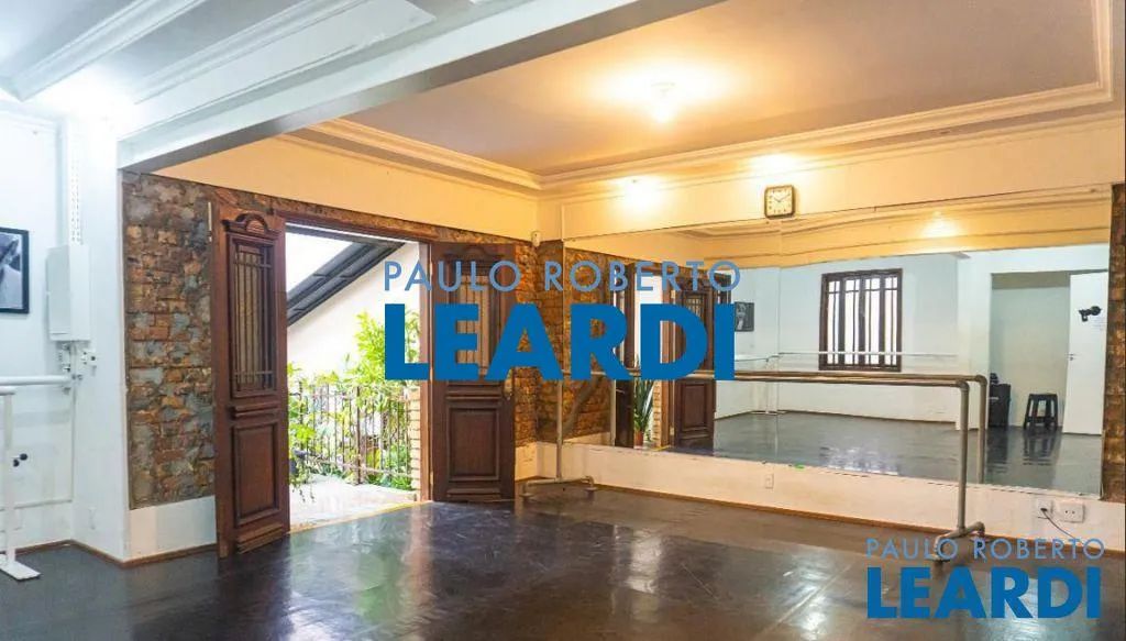 SOBRADO - CONSOLAÇÃO - SP