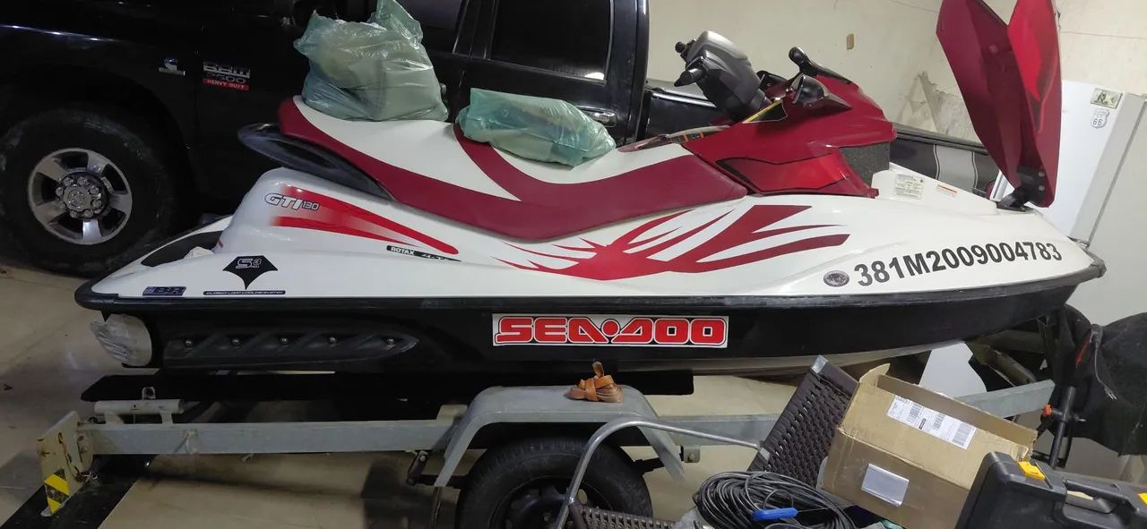 Vendo ou troco jet ski seadoo GTi-130 ano 2009.